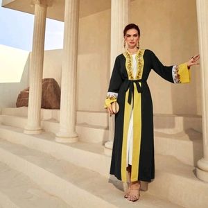 Shein Colorblock Floral Embroidered Belted Abaya